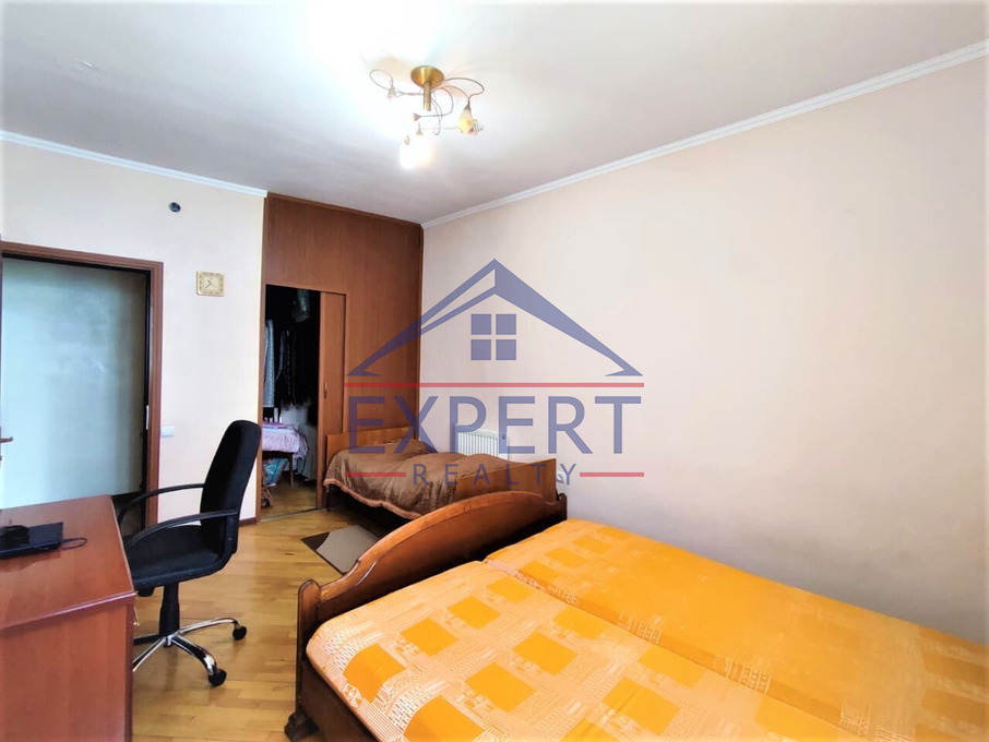 ՔԱՆԱՔԵՌ-ԶԵՅԹՈՒՆ, ԶԱՔԱՐԻԱ ՔԱՆԱՔԵՌՑՈՒ ՓՈՂՈՑ, 5 ՍԵՆՅԱԿ