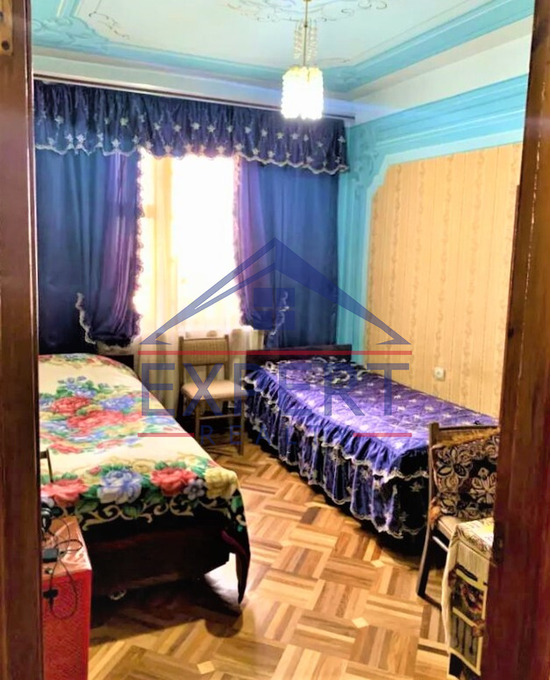 ՔԱՆԱՔԵՌ ԶԵՅԹՈՒՆ, ԶԱՔԱՐԻԱ ՔԱՆԱՔԵՌՑԻ ՓՈՂՈՑ, 4 ՍԵՆՅԱԿ