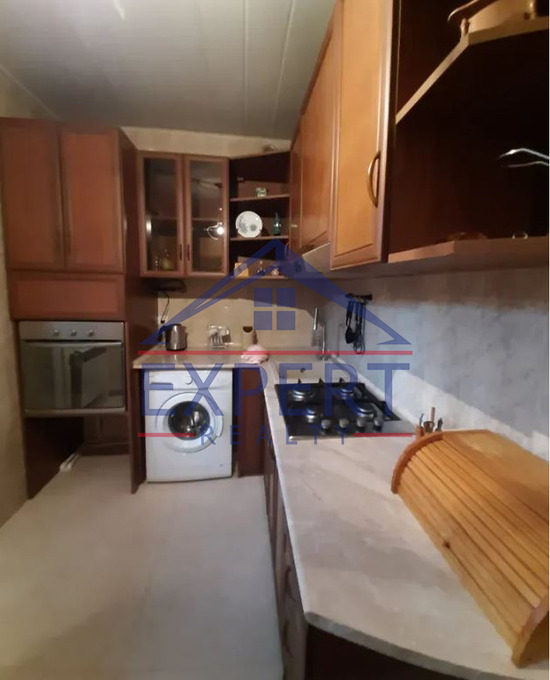 ԱՐԱԲԿԻՐ, ԿՈՄԻՏԱՍԻ ՊՈՂՈՏԱ, 3 ՍԵՆՅԱԿ