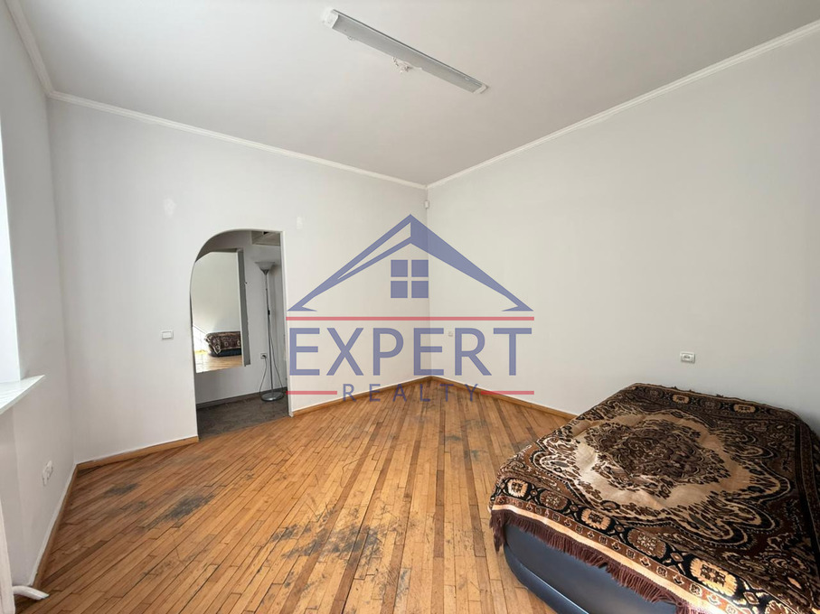 ԿԵՆՏՐՈՆ, ԹՈՒՄԱՆՅԱՆ ՓՈՂՈՑ, 135ՔՄ