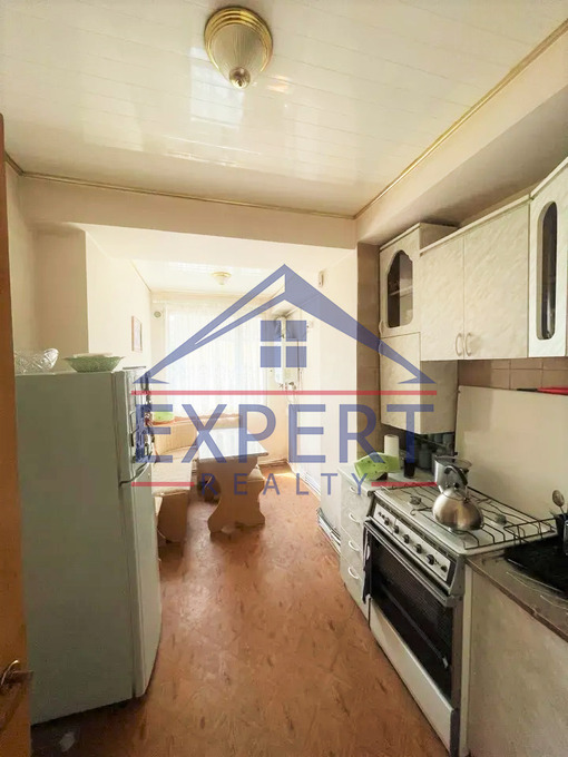 ԿԵՆՏՐՈՆ, ՏԵՐՅԱՆԻ ՓՈՂՈՑ, 2 ՍԵՆՅԱԿ