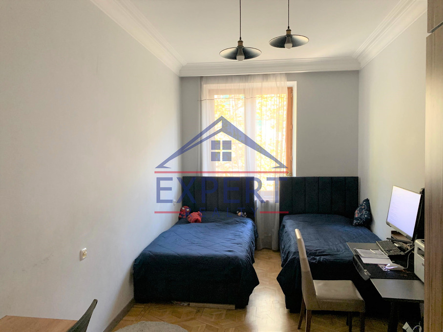 ԿԵՆՏՐՈՆ, ՍԱՅԱԹ ՆՈՎԱ ՊՈՂՈՏԱ, 4 ՍԵՆՅԱԿ