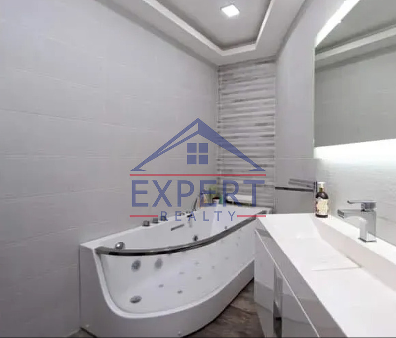 ԿԵՆՏՐՈՆ, ՍԱՅԱԹ ՆՈՎԱ ՊՈՂՈՏԱ, 4 ՍԵՆՅԱԿ