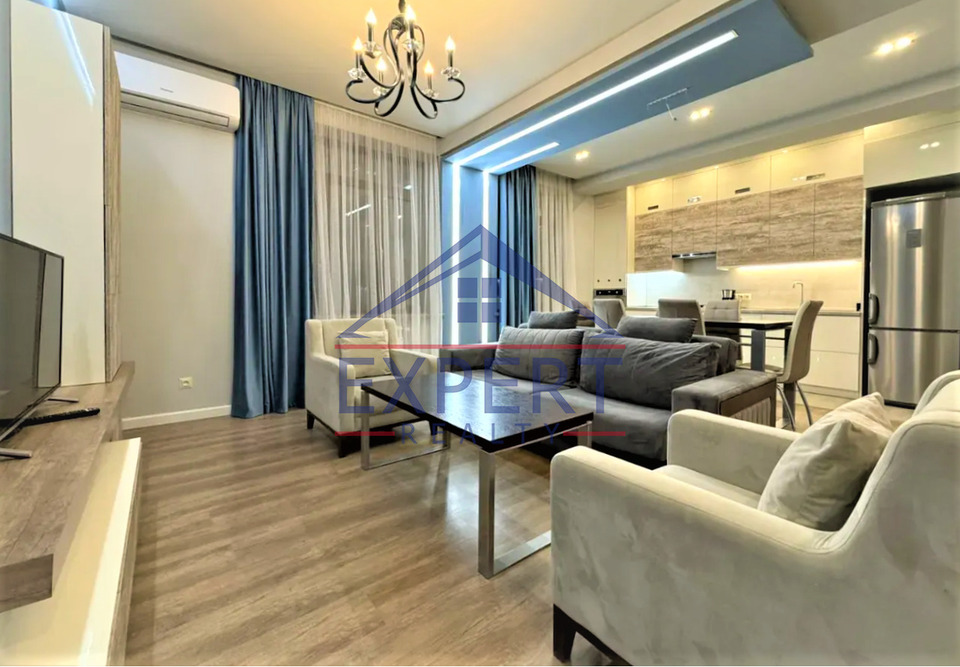 ԿԵՆՏՐՈՆ, ՄԱՇՏՈՑԻ ՊՈՂՈՏԱ, 3 ՍԵՆՅԱԿ