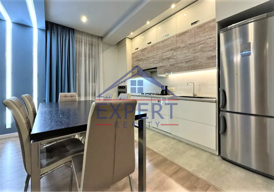 ԿԵՆՏՐՈՆ, ՄԱՇՏՈՑԻ ՊՈՂՈՏԱ, 3 ՍԵՆՅԱԿ