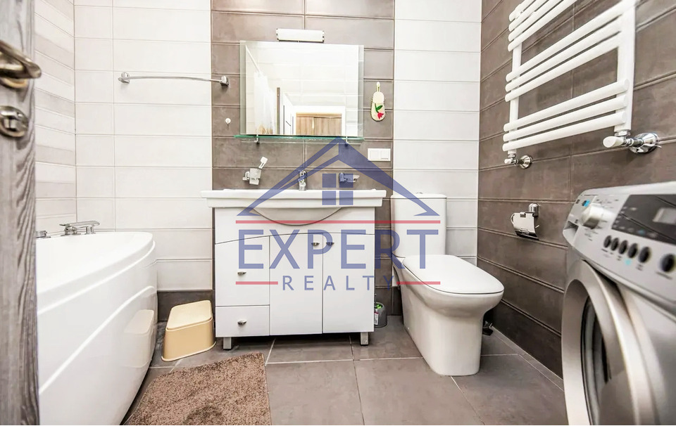 ԿԵՆՏՐՈՆ, ԾԻԾԵՌՆԱԿԱԲԵՐԴԻ ԽՃՈՒՂԻ, 3 ՍԵՆՅԱԿ