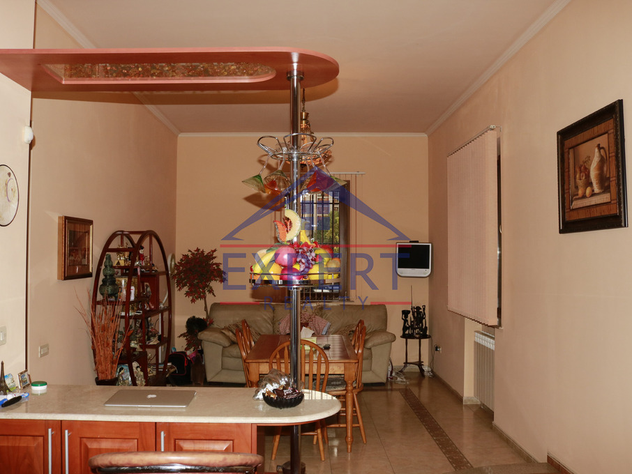 ԿԵՆՏՐՈՆ, ՓԱՐՊԵՑԻ ՓՈՂՈՑ, 4 ՀԱՐԿ