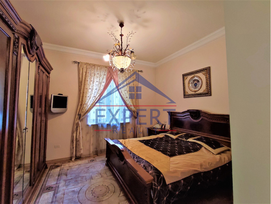 ԿԵՆՏՐՈՆ, ՓԱՐՊԵՑԻ ՓՈՂՈՑ, 4 ՀԱՐԿ