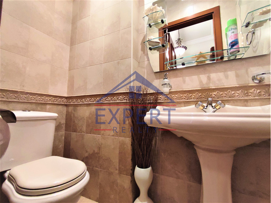 ԿԵՆՏՐՈՆ, ՓԱՐՊԵՑԻ ՓՈՂՈՑ, 4 ՀԱՐԿ