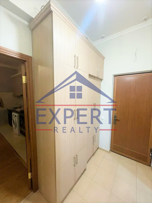 ԿԵՆՏՐՈՆ, ԱՐԳԻՇՏԻ ՓՈՂՈՑ, 2 ՍԵՆՅԱԿ