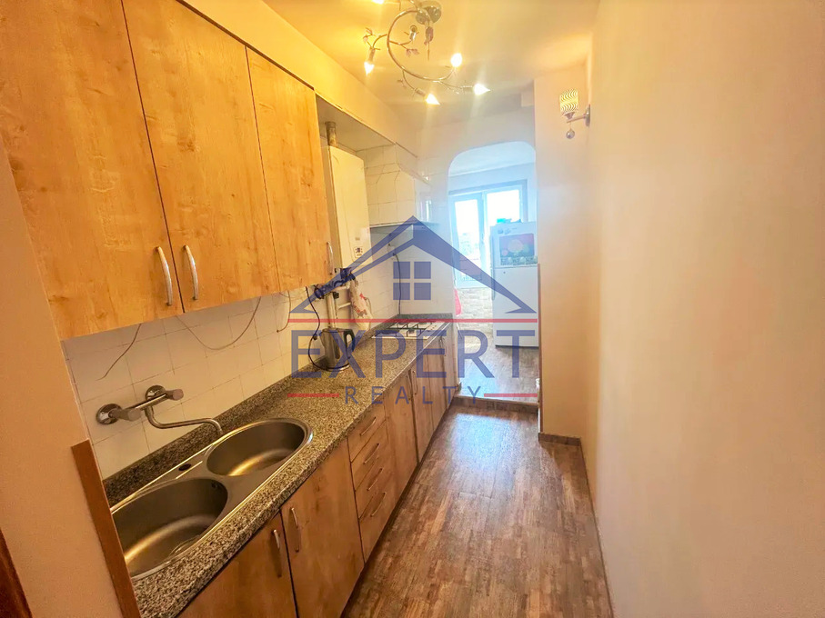 ԱՐԱԲԿԻՐ, ԿՈՄԻՏԱՍԻ ՊՈՂՈՏԱ, 3 ՍԵՆՅԱԿ