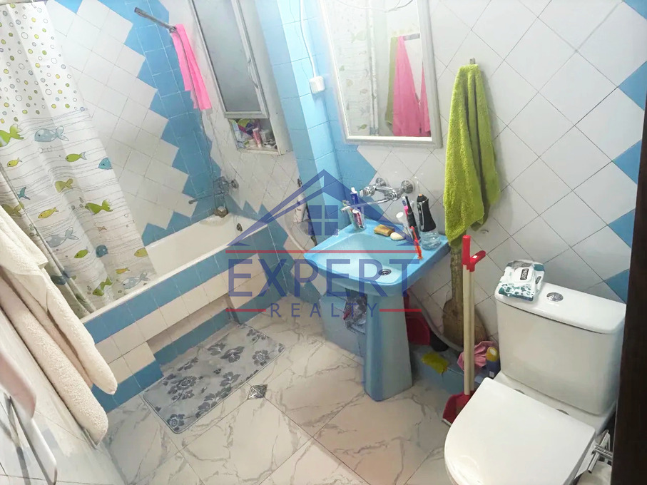 ԱՐԱԲԿԻՐ, ԿՈՄԻՏԱՍԻ ՊՈՂՈՏԱ, 3 ՍԵՆՅԱԿ