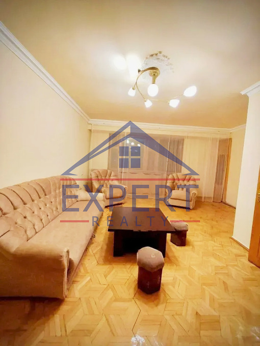 ԱՐԱԲԿԻՐ, ԱՎԵՏ ԱՎԵՏԻՍՅԱՆ ՓՈՂՈՑ, 3 ՍԵՆՅԱԿ