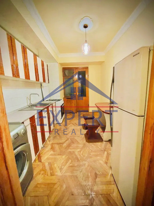 ԱՐԱԲԿԻՐ, ԱՎԵՏ ԱՎԵՏԻՍՅԱՆ ՓՈՂՈՑ, 3 ՍԵՆՅԱԿ