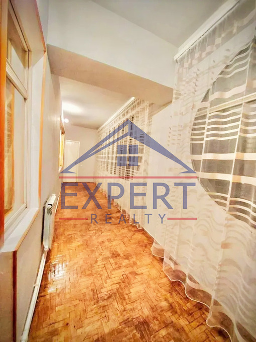 ԱՐԱԲԿԻՐ, ԱՎԵՏ ԱՎԵՏԻՍՅԱՆ ՓՈՂՈՑ, 3 ՍԵՆՅԱԿ