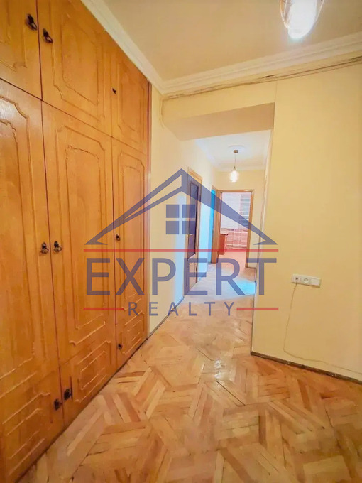 ԱՐԱԲԿԻՐ, ԱՎԵՏ ԱՎԵՏԻՍՅԱՆ ՓՈՂՈՑ, 3 ՍԵՆՅԱԿ