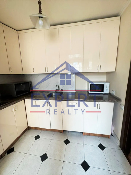 ԱՐԱԲԿԻՐ, ԿՈՄԻՏԱՍԻ ՊՈՂՈՏԱ, 3 ՍԵՆՅԱԿ