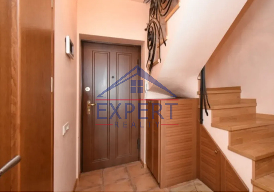 ԱՐԱԲԿԻՐ, ԿՈՄԻՏԱՍԻ ՊՈՂՈՏԱ, 4 ՍԵՆՅԱԿ