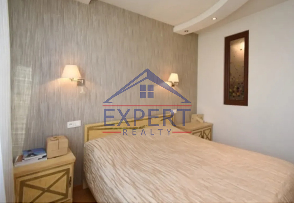 ԱՐԱԲԿԻՐ, ԿՈՄԻՏԱՍԻ ՊՈՂՈՏԱ, 4 ՍԵՆՅԱԿ