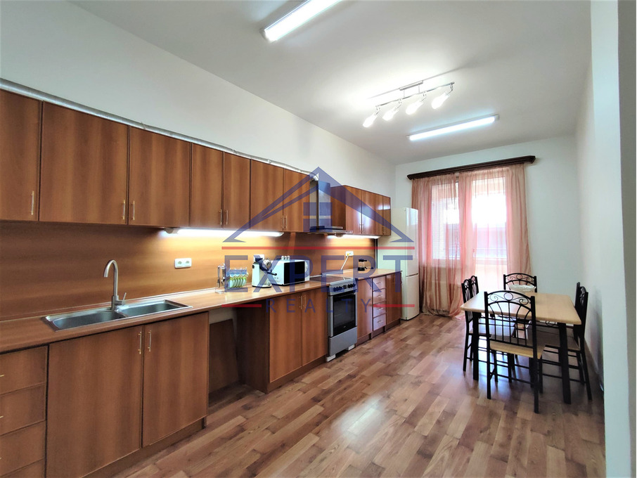 ԿԵՆՏՐՈՆ, ԱՄԻՐՅԱՆ ՓՈՂՈՑ, 4 ՍԵՆՅԱԿ