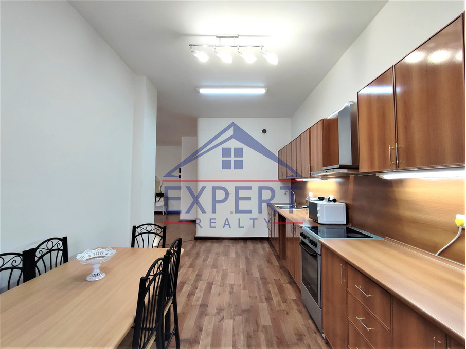 ԿԵՆՏՐՈՆ, ԱՄԻՐՅԱՆ ՓՈՂՈՑ, 4 ՍԵՆՅԱԿ