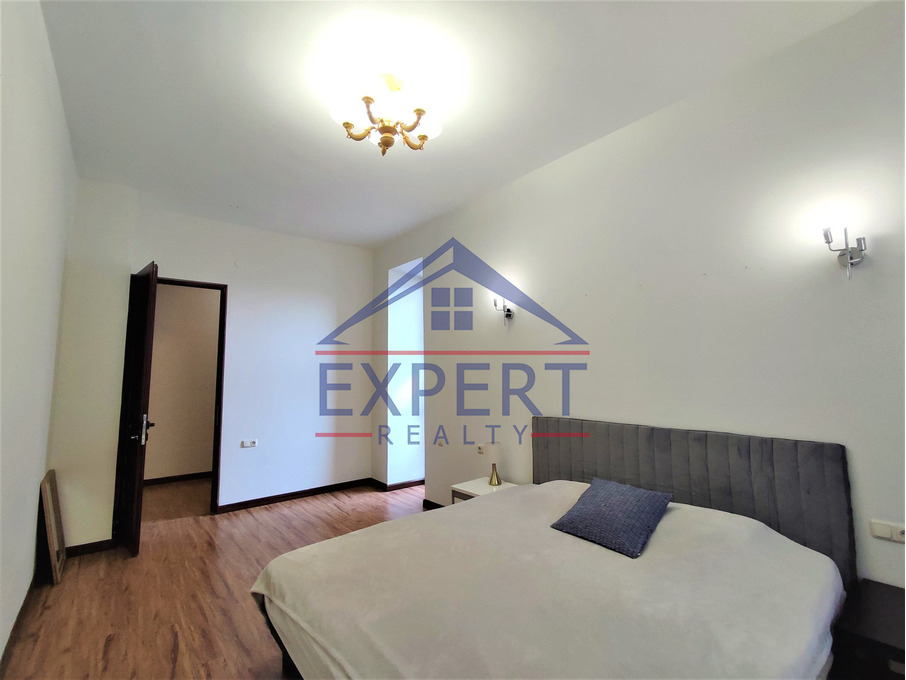 ԿԵՆՏՐՈՆ, ԱՄԻՐՅԱՆ ՓՈՂՈՑ, 4 ՍԵՆՅԱԿ