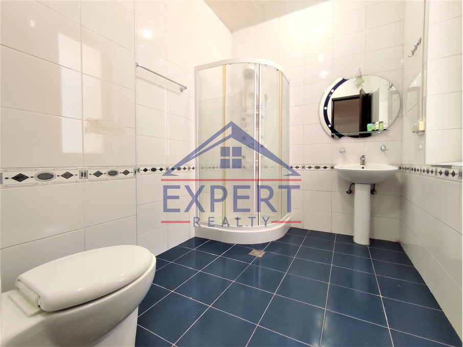 ԿԵՆՏՐՈՆ, ԱՄԻՐՅԱՆ ՓՈՂՈՑ, 4 ՍԵՆՅԱԿ