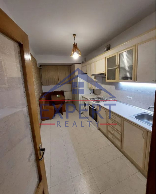 ԷՐԵԲՈՒՆԻ, ԽԱՂԱՂ ԴՈՆԻ ՓՈՂՈՑ, 3 ՍԵՆՅԱԿ