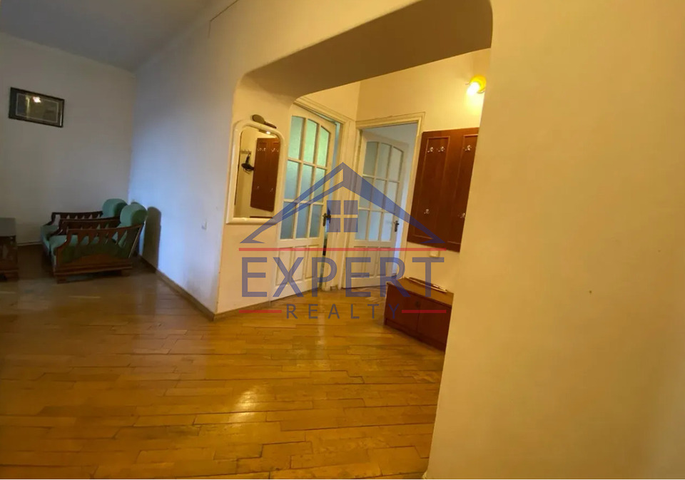 ԿԵՆՏՐՈՆ, ՄԱՇՏՈՑԻ ՊՈՂՈՏԱ, 3 ՍԵՆՅԱԿ