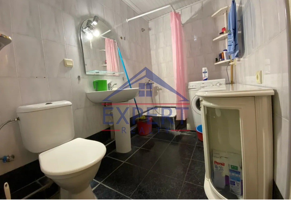 ԿԵՆՏՐՈՆ, ՄԱՇՏՈՑԻ ՊՈՂՈՏԱ, 3 ՍԵՆՅԱԿ