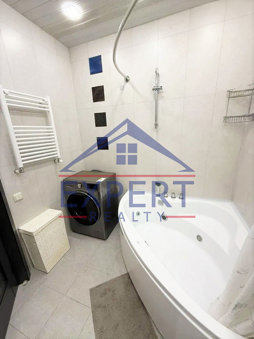 ՔԱՆԱՔԵՌ ԶԵՅԹՈՒՆ, ԱԶԱՏՈՒԹՅԱՆ ՊՈՂՈՏԱ, 2 ՍԵՆՅԱԿ