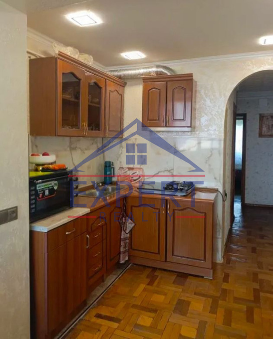 ՔԱՆԱՔԵՌ ԶԵՅԹՈՒՆ, ԼԵՓՍՈՒՍԻ ՓՈՂՈՑ , 3 ՍԵՆՅԱԿ