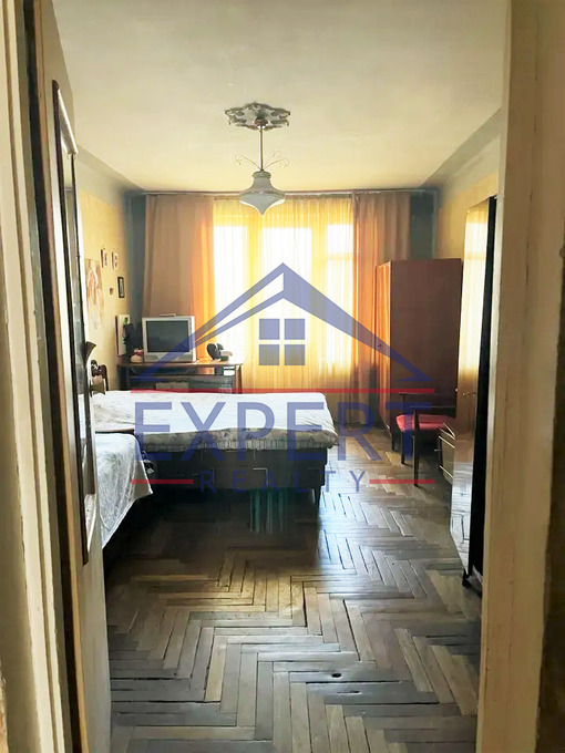 ՔԱՆԱՔԵՌ ԶԵՅԹՈՒՆ, ԼԵՓՍԻՈՒՍԻ ՓՈՂՈՑ, 3 ՍԵՆՅԱԿ