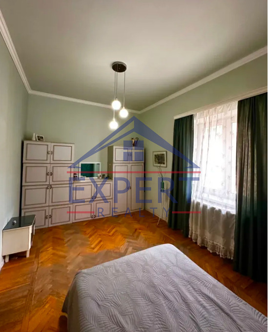 ԿԵՆՏՐՈՆ, ԳԵՎՈՐԳ ՔՈՉԱՐ ՓՈՂՈՑ 5ՍԵՆՅԱԿ