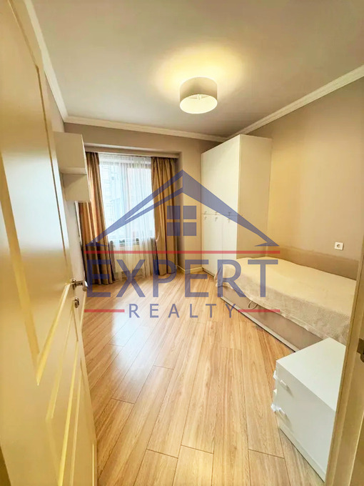 ԿԵՆՏՐՈՆ, ԲՐՅՈՒՍՈՎԻ ՓՈՂՈՑ, 3 ՍԵՆՅԱԿ