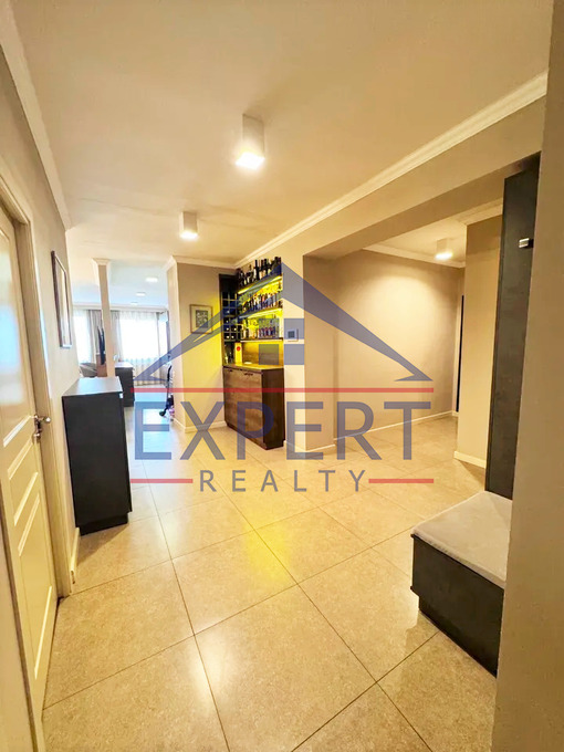 ԿԵՆՏՐՈՆ, ԲՐՅՈՒՍՈՎԻ ՓՈՂՈՑ, 3 ՍԵՆՅԱԿ