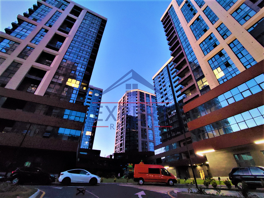 ԱՐԱԲԿԻՐ, ԿՈՄԻՏԱՍ, 3 ՍԵՆՅԱԿ