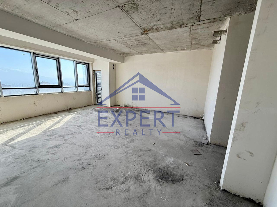 ԱՐԱԲԿԻՐ, ԿՈՄԻՏԱՍ, 3 ՍԵՆՅԱԿ