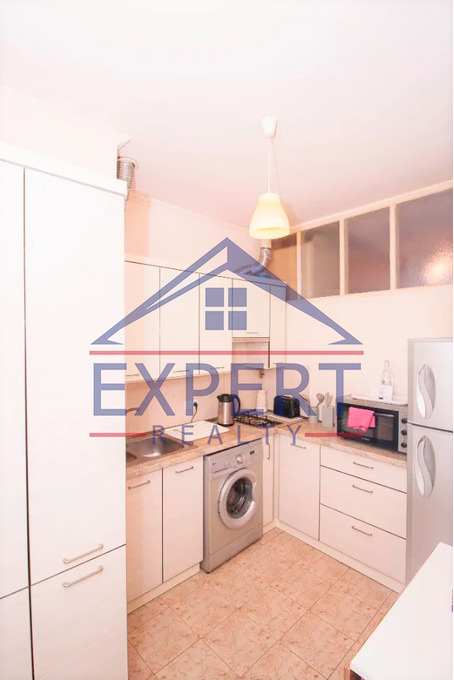 ԿԵՆՏՐՈՆ, ՂԱԶԱՐ ՓԱՐՊԵՑՈՒ ՓՈՂՈՑ, 2 ՍԵՆՅԱԿ