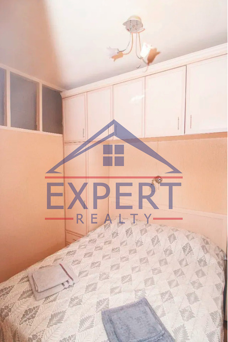 ԿԵՆՏՐՈՆ, ՂԱԶԱՐ ՓԱՐՊԵՑՈՒ ՓՈՂՈՑ, 2 ՍԵՆՅԱԿ