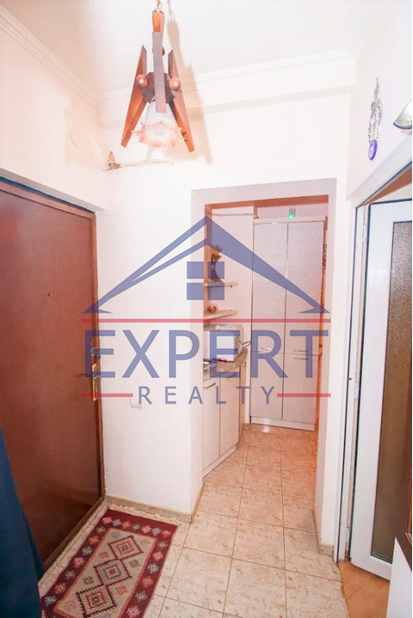 ԿԵՆՏՐՈՆ, ՂԱԶԱՐ ՓԱՐՊԵՑՈՒ ՓՈՂՈՑ, 2 ՍԵՆՅԱԿ