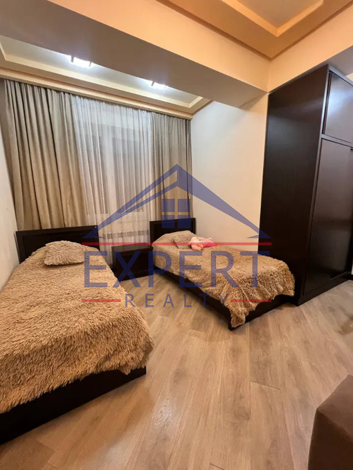 ԴԱՎԹԱՇԵՆ, 4-ՐԴ ԹԱՂԱՄԱՍ, 3 ՍԵՆՅԱԿ