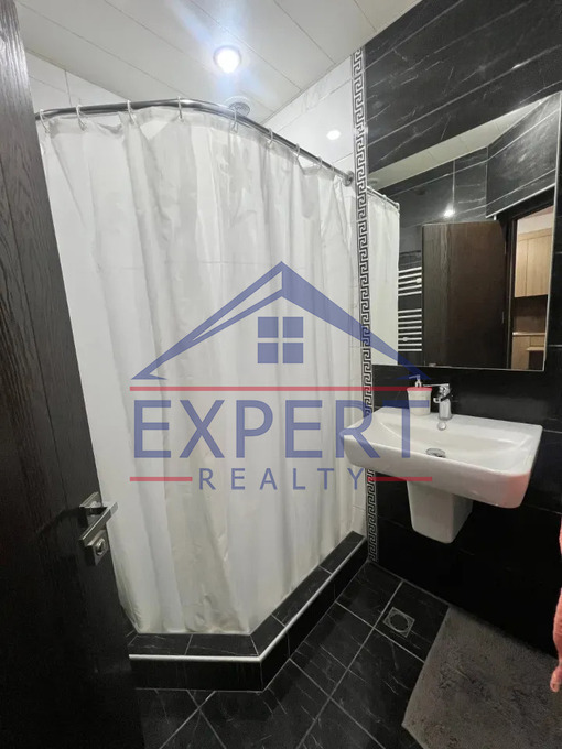 ԴԱՎԹԱՇԵՆ, 4-ՐԴ ԹԱՂԱՄԱՍ, 3 ՍԵՆՅԱԿ