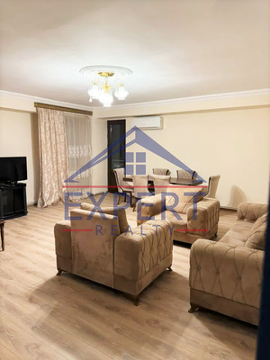 ԿԵՆՏՐՈՆ, ՊՈՒՇԿԻՆԻ ՓՈՂՈՑ, 5 ՍԵՆՅԱԿ