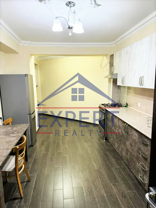 ԿԵՆՏՐՈՆ, ՊՈՒՇԿԻՆԻ ՓՈՂՈՑ, 5 ՍԵՆՅԱԿ