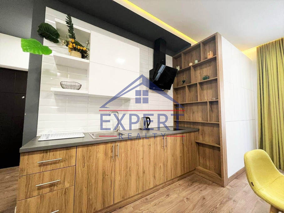 ԿԵՆՏՐՈՆ, ԱԲՈՎՅԱՆ ՓՈՂՈՑ, 2 ՍԵՆՅԱԿ