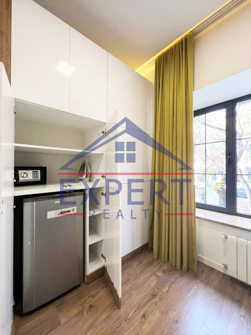 ԿԵՆՏՐՈՆ, ԱԲՈՎՅԱՆ ՓՈՂՈՑ, 2 ՍԵՆՅԱԿ