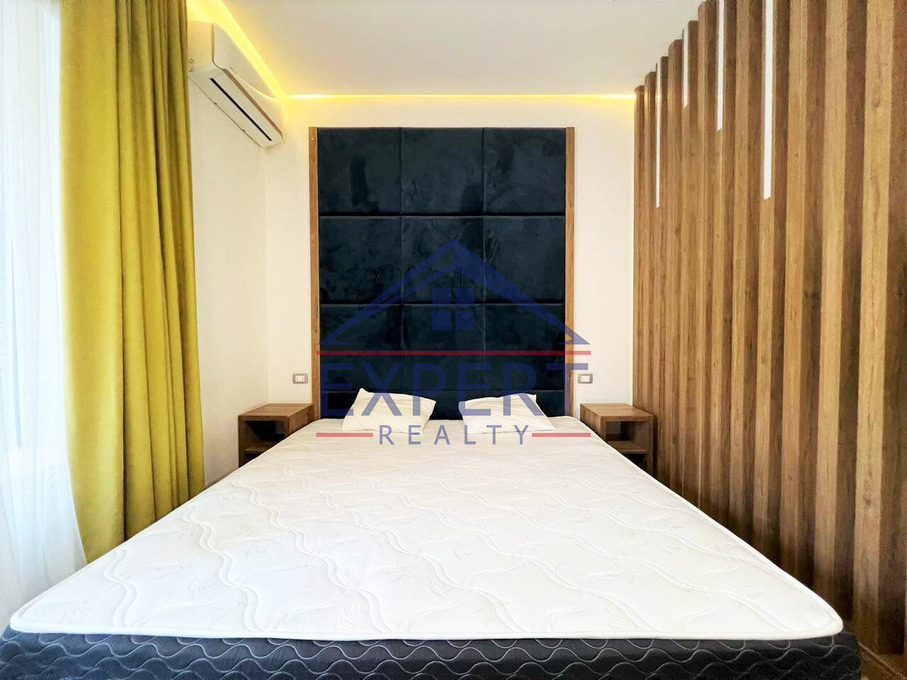 ԿԵՆՏՐՈՆ, ԱԲՈՎՅԱՆ ՓՈՂՈՑ, 2 ՍԵՆՅԱԿ