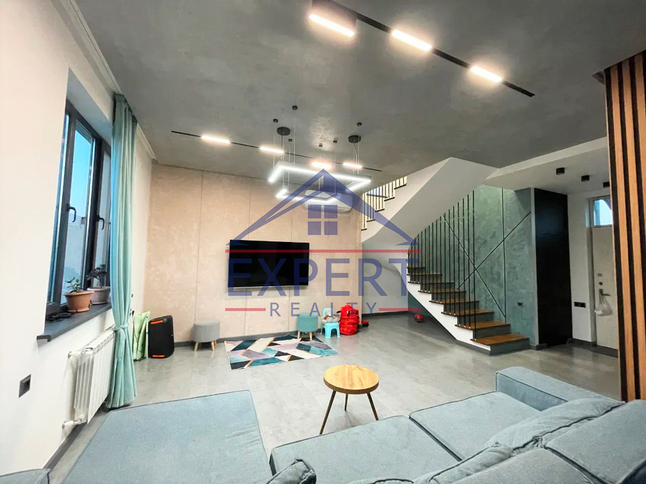 ԱՎԱՆ, ՄՀԵՐ ՄԿՐՏՉՅԱՆ ԹԱՂԱՄԱՍ, 4 ՍԵՆՅԱԿ