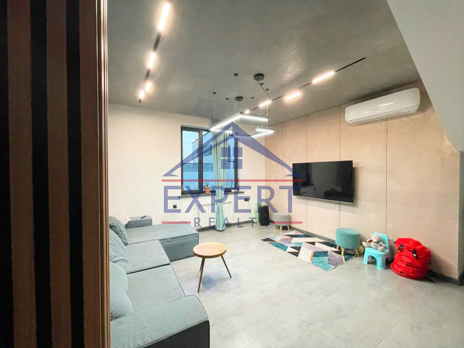 ԱՎԱՆ, ՄՀԵՐ ՄԿՐՏՉՅԱՆ ԹԱՂԱՄԱՍ, 4 ՍԵՆՅԱԿ